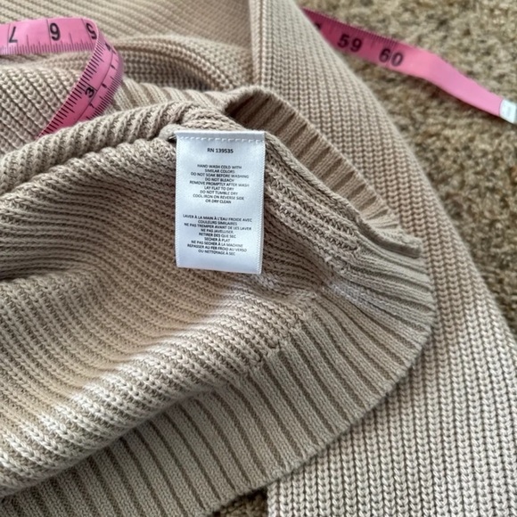 Grayers Men’s Shaker Stitch Cotton Crewneck Sweater in Oatmeal
size XL - Picture 12 of 12